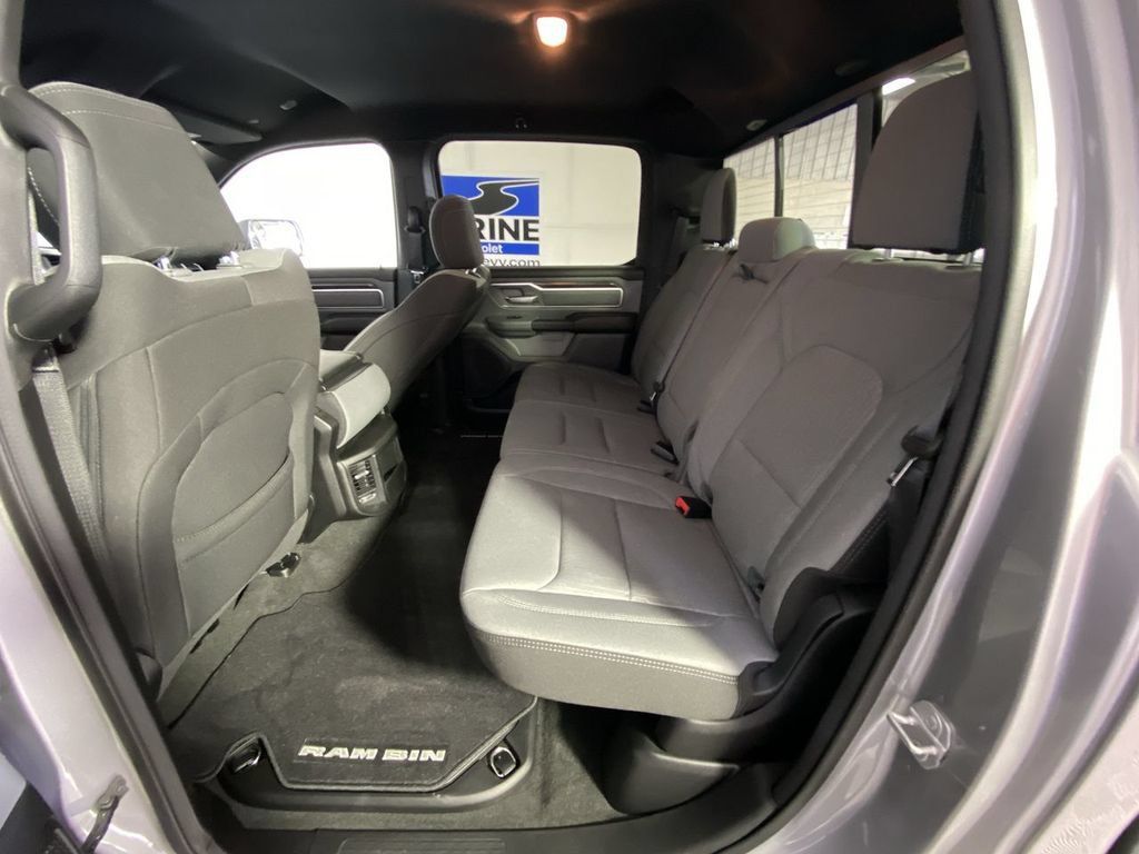 Used 2022 RAM 1500 Big Horn AWD/4WD image 29