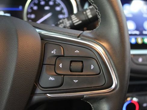 Used 2023 Buick Encore GX Preferred w/ Cold Weather Comfort Package AWD/4WD image 17