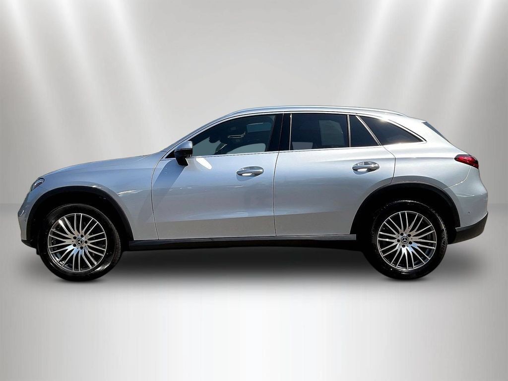 Used 2026 Mercedes-Benz GLC 300 image 8