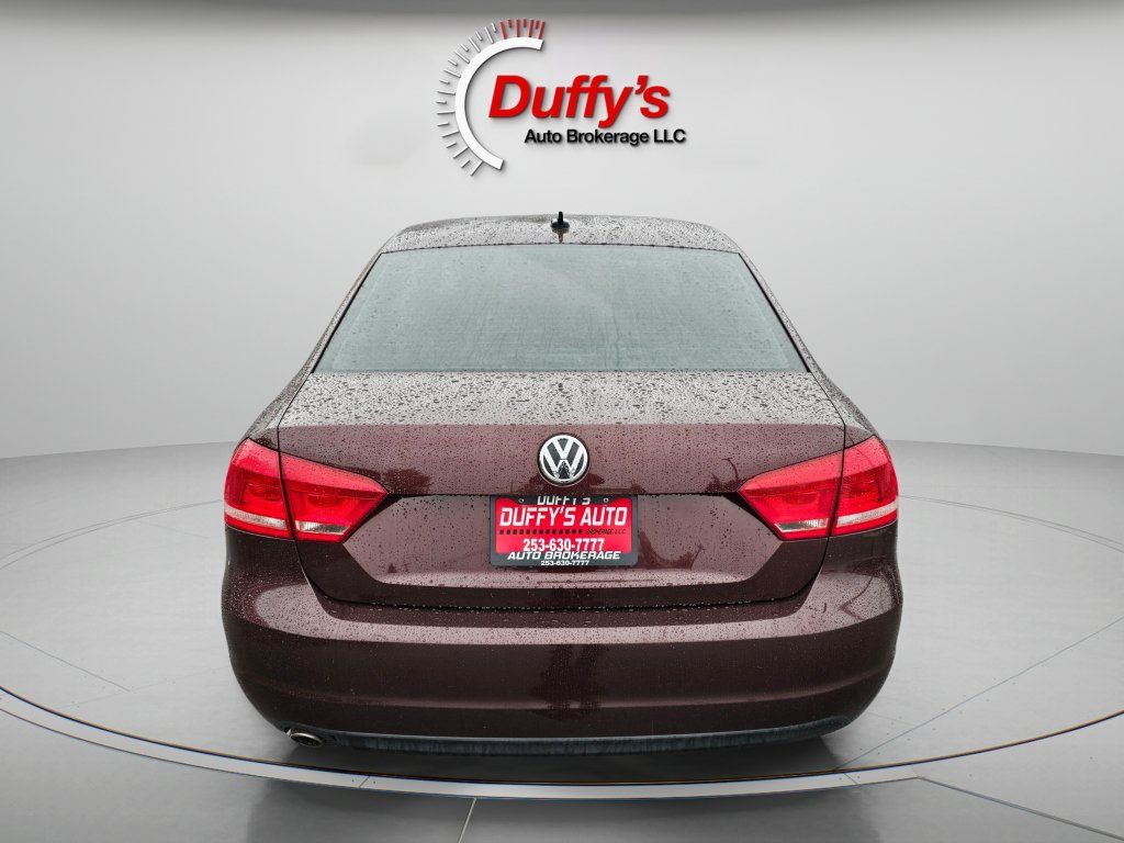 Used 2013 Volkswagen Passat TDI SEL Premium FWD image 40