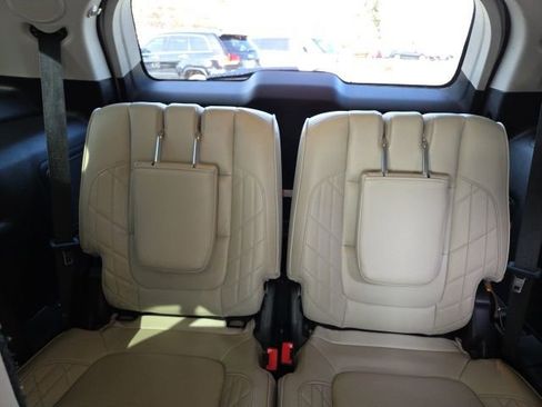 Used 2017 Ford Explorer Platinum AWD/4WD image 24