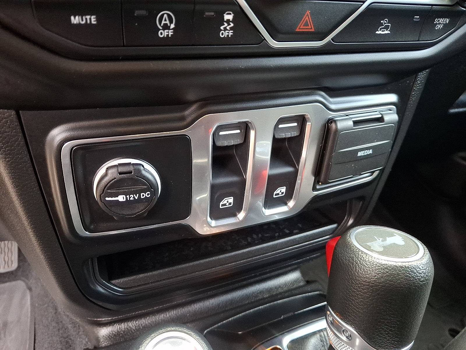 Certified 2023 Jeep Wrangler Sport AWD/4WD image 24