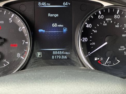 Used 2014 Nissan Rogue SV AWD/4WD image 21