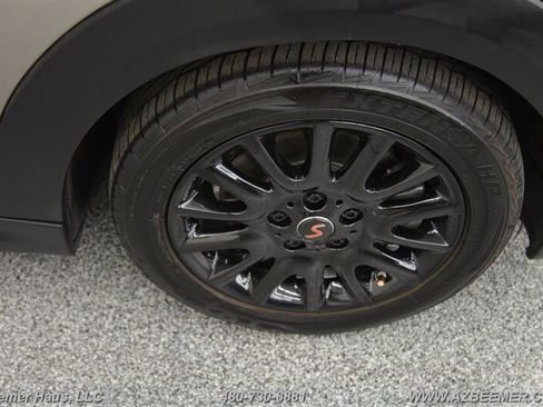 Used 2017 MINI Cooper S image 35