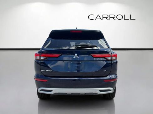 Used 2023 Mitsubishi Outlander SE FWD image 4
