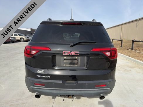 Used 2019 GMC Acadia SLT w/ Black Edition image 6