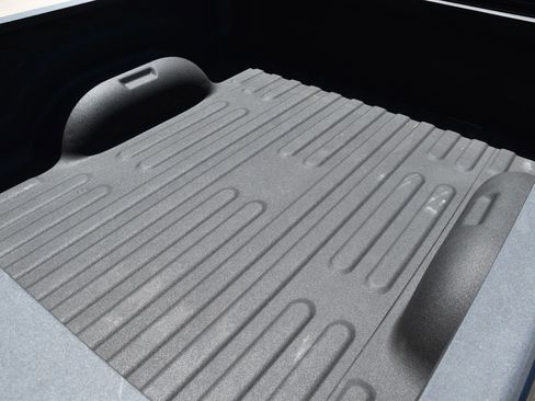 Used 2024 RAM 2500 Laramie image 32