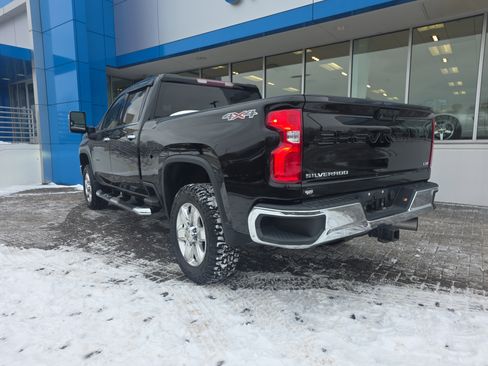 Used 2022 Chevrolet Silverado 2500 LTZ w/ Snow Plow Prep/Camper Package image 3