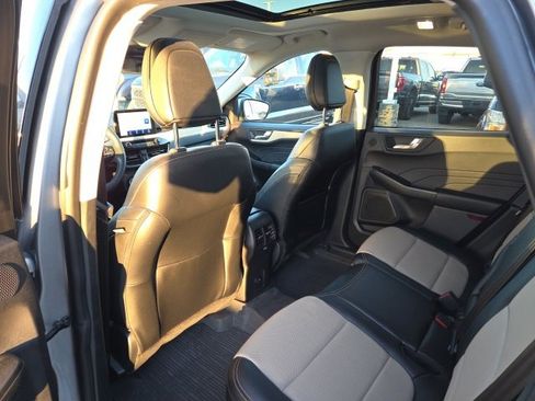 Used 2021 Ford Escape Titanium w/ Titanium Elite Package image 15