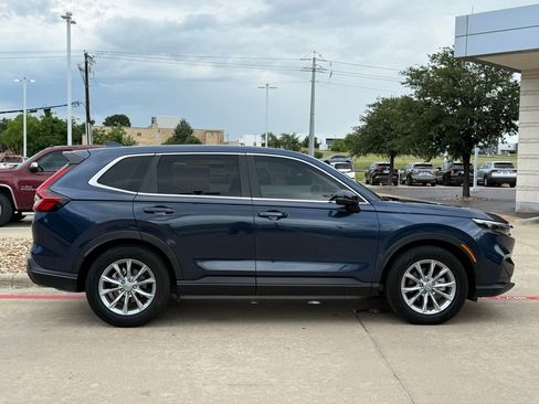 Used 2025 Honda CR-V EX image 6