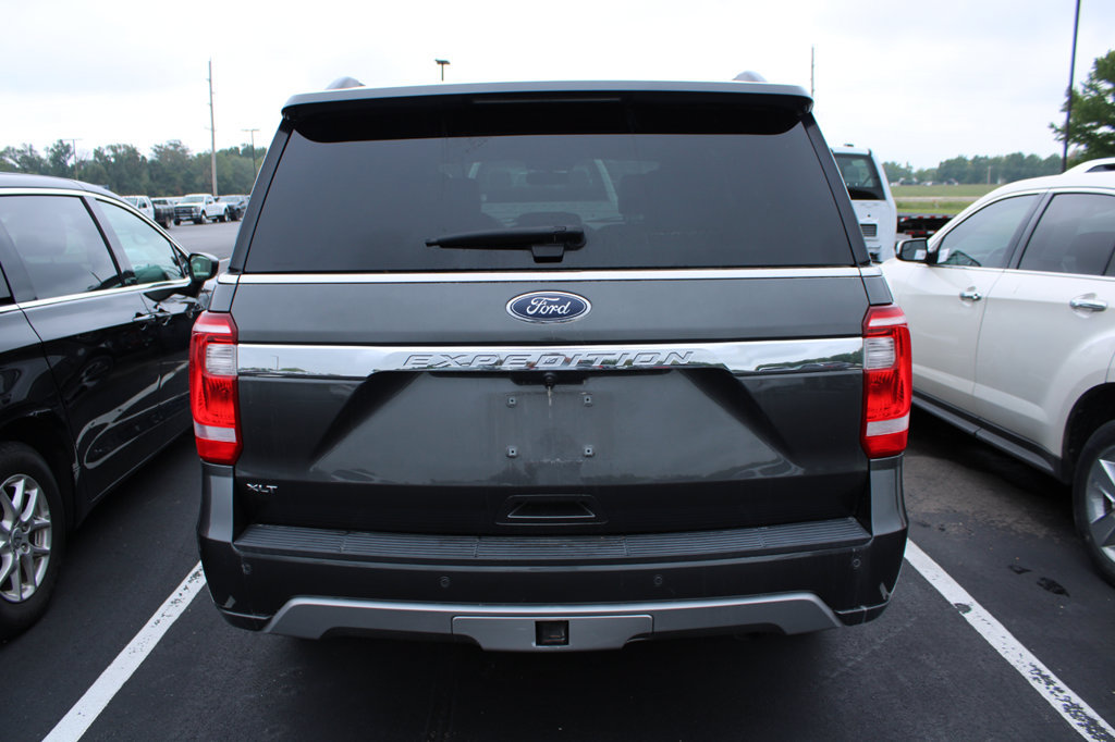 Used 2021 Ford Expedition XLT RWD image 5