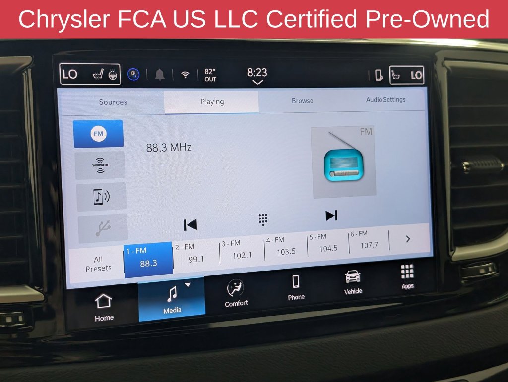 Used 2025 Chrysler Pacifica Select FWD image 23