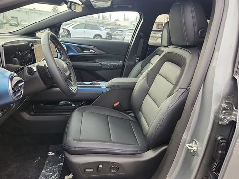 New 2026 Chevrolet Equinox EV LT AWD/4WD image 9
