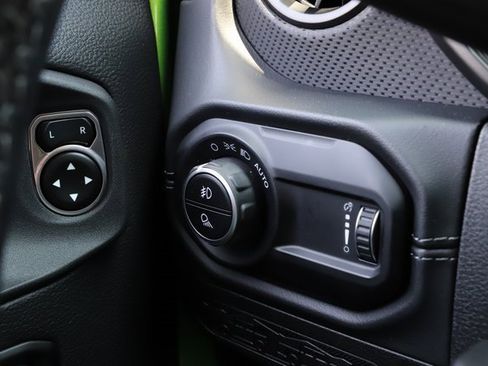 New 2025 Jeep Gladiator Rubicon w/ Safety Group image 37