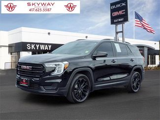Used 2022 GMC Terrain SLE w/ Driver Convenience Package image 1