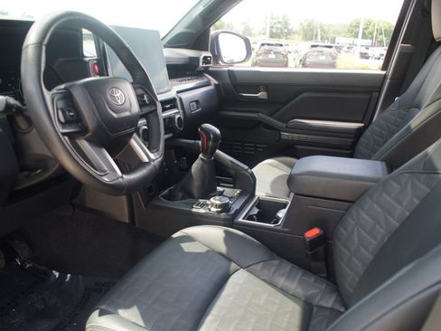 Used 2024 Toyota Tacoma TRD Off-Road w/ TRD Off Road Premium Package AWD/4WD image 14