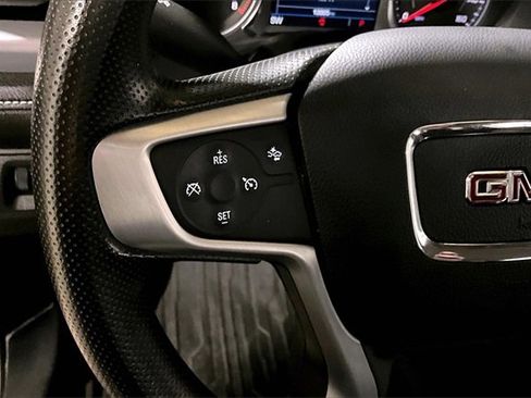 Certified 2023 GMC Acadia SLE w/ Driver Convenience Package image 20