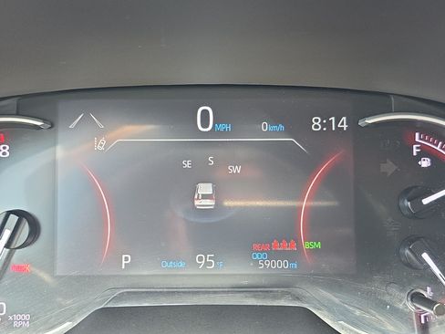 Used 2024 Toyota RAV4 XLE AWD/4WD image 21