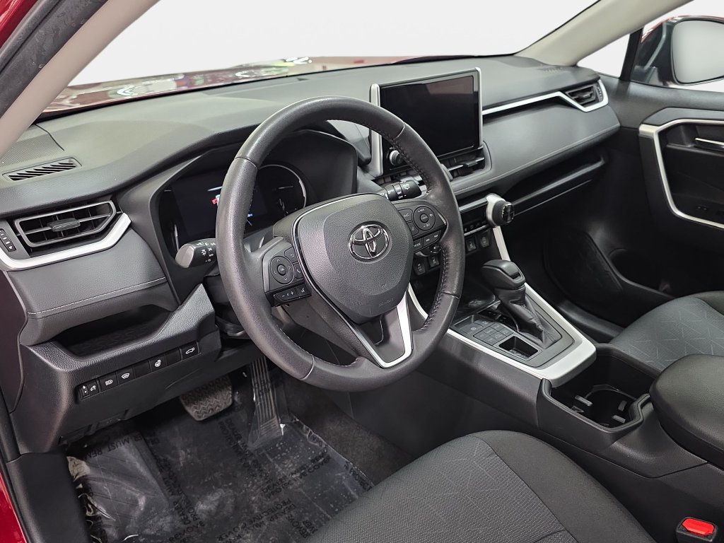 Used 2024 Toyota RAV4 XLE w/ Convenience Package AWD/4WD image 16
