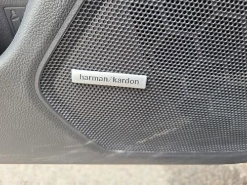 Used 2018 Subaru Outback 2.5i Limited image 12