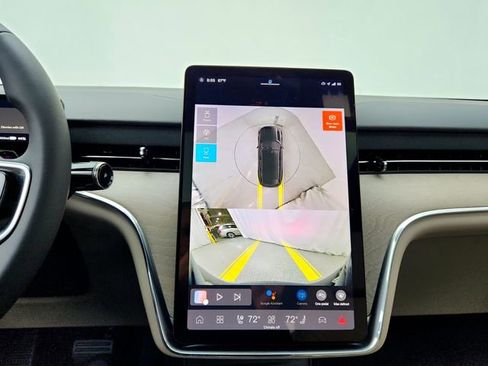 New 2025 Volvo EX90 Plus image 29