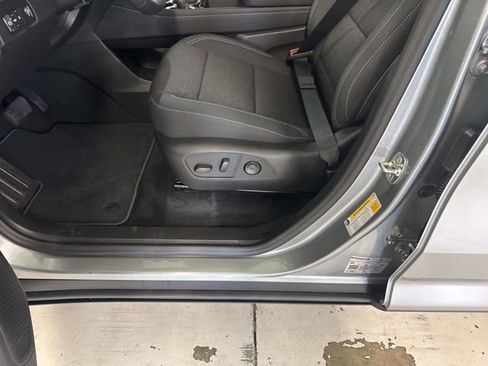 New 2026 Chevrolet Traverse LT FWD image 31