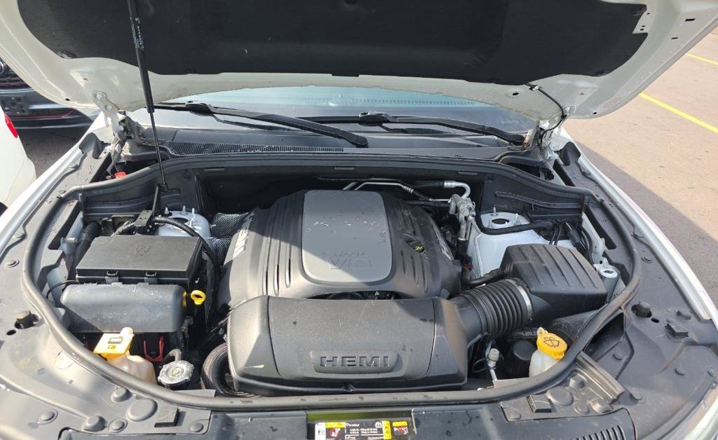 Used 2022 Dodge Durango R/T w/ Tow 'N Go Package AWD/4WD image 2
