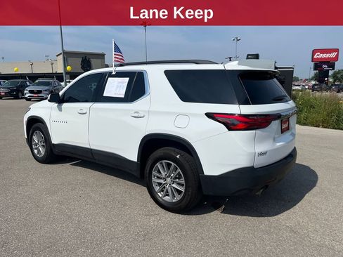 Used 2022 Chevrolet Traverse LT FWD image 3