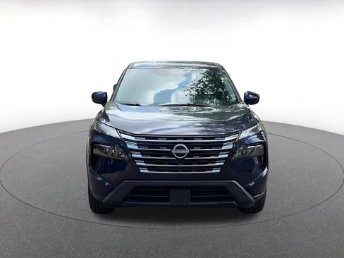 Used 2025 Nissan Rogue SV image 4