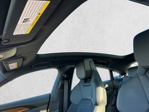 Used 2023 Audi e-tron GT Premium Plus image 11