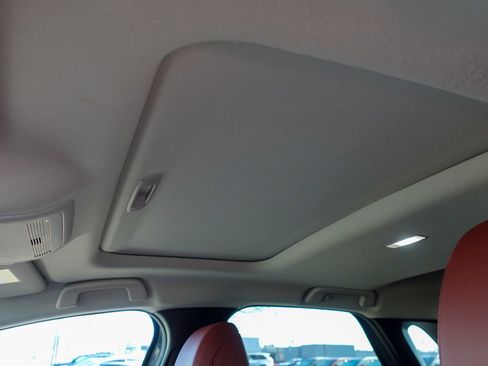 Certified 2025 MAZDA CX-30 AWD 2.5 S w/ Preferred Package image 11