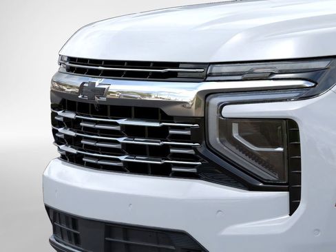 New 2026 Chevrolet Suburban Premier AWD/4WD image 14