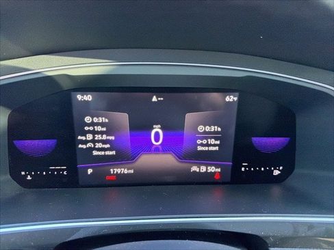 Certified 2023 Volkswagen Tiguan SE R-Line image 22