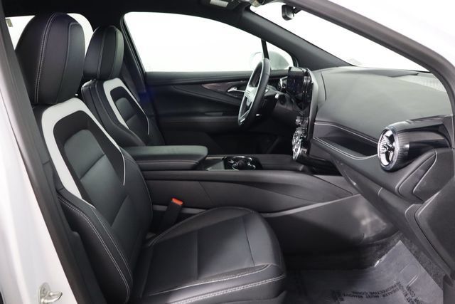 Used 2024 Chevrolet Blazer EV LT AWD/4WD image 18