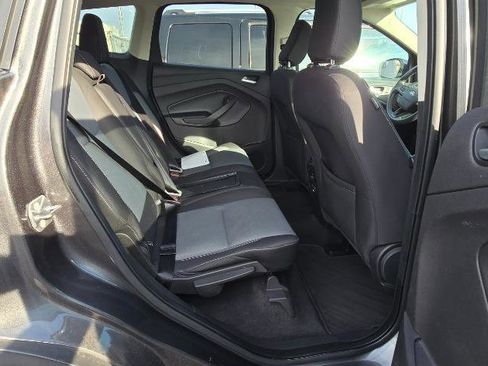 Used 2018 Ford Escape SE image 14