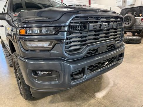 Used 2025 RAM 2500 Big Horn AWD/4WD image 2
