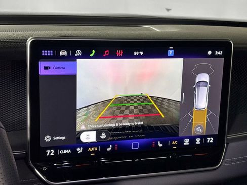New 2026 Volkswagen Tiguan SE R-Line AWD/4WD image 16