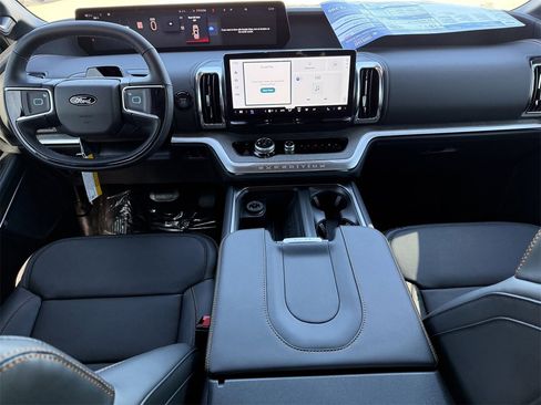 New 2025 Ford Expedition Tremor image 32