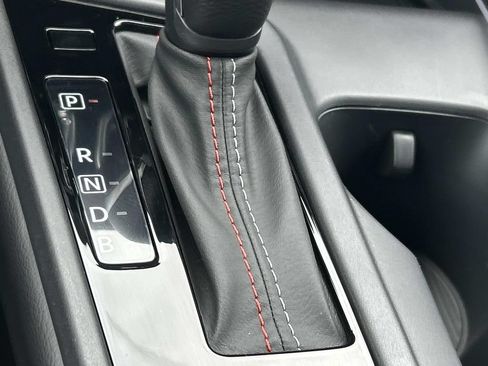 New 2026 Nissan Sentra SR w/ SR Premium Package FWD image 33