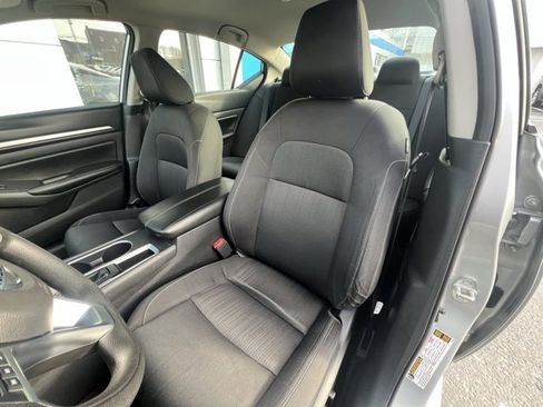 Used 2022 Nissan Altima 2.5 SV image 13