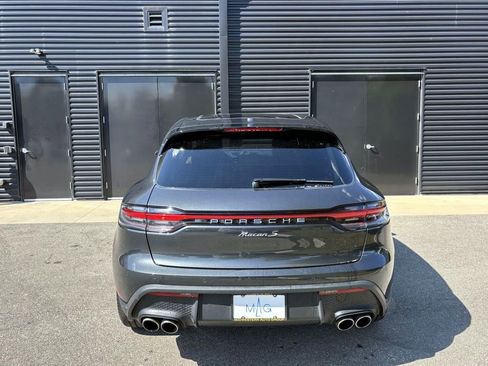 Certified 2022 Porsche Macan S image 9