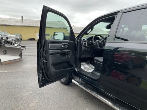 Used 2020 RAM 1500 Big Horn AWD/4WD image 36