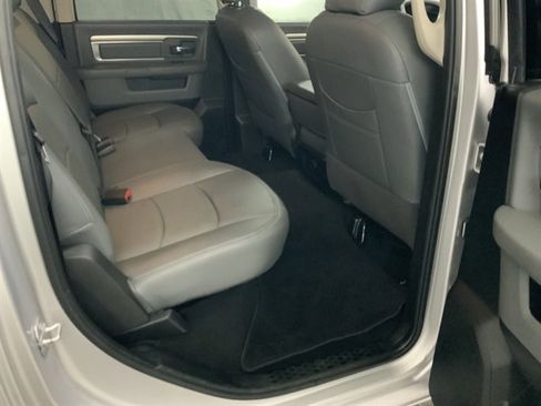 Used 2019 RAM 1500 Classic SLT image 20