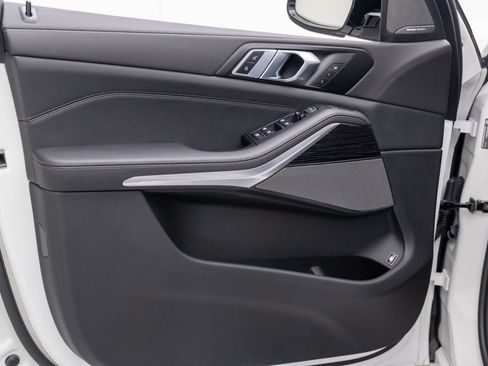 New 2026 BMW X5 xDrive50e w/ M Sport Package image 13