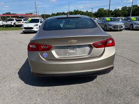 Used 2023 Chevrolet Malibu LT w/ Driver Confidence Package FWD image 4