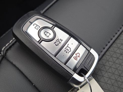 Used 2025 Ford Mustang Mach-E GT AWD/4WD image 29