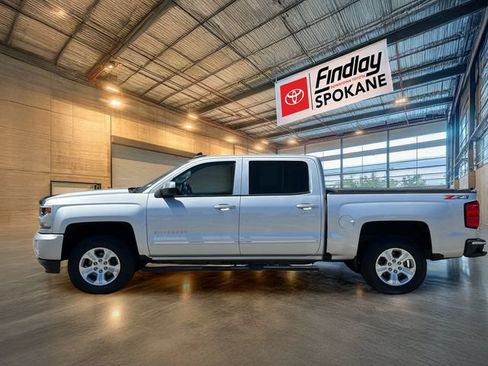 Used 2018 Chevrolet Silverado 1500 LT w/ All Star Edition AWD/4WD image 3