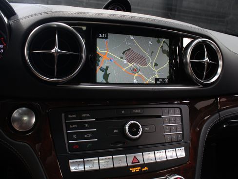 Used 2019 Mercedes-Benz SL 450 w/ Premium Package image 70