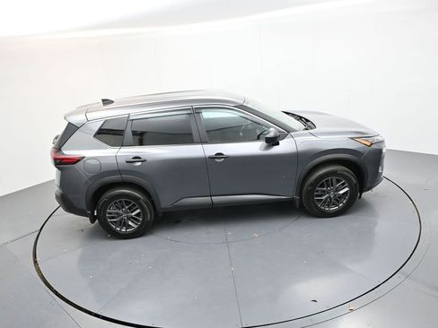 Used 2023 Nissan Rogue S image 23