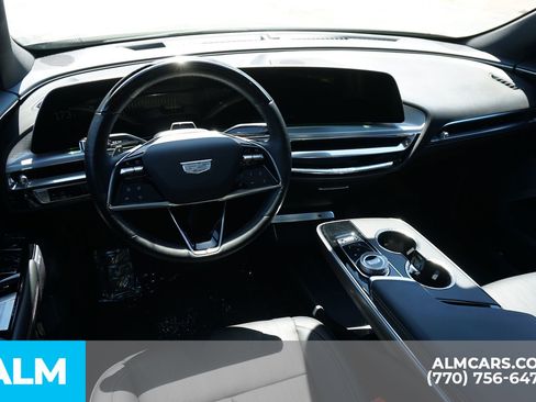 Used 2024 Cadillac Lyriq Luxury AWD/4WD image 31